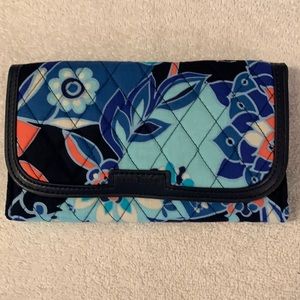 Lotus Flower Swirl Trimmed Wristlet